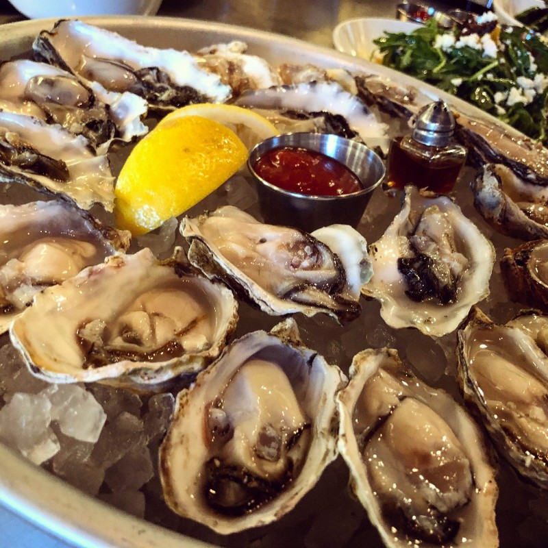 feast raw oysters