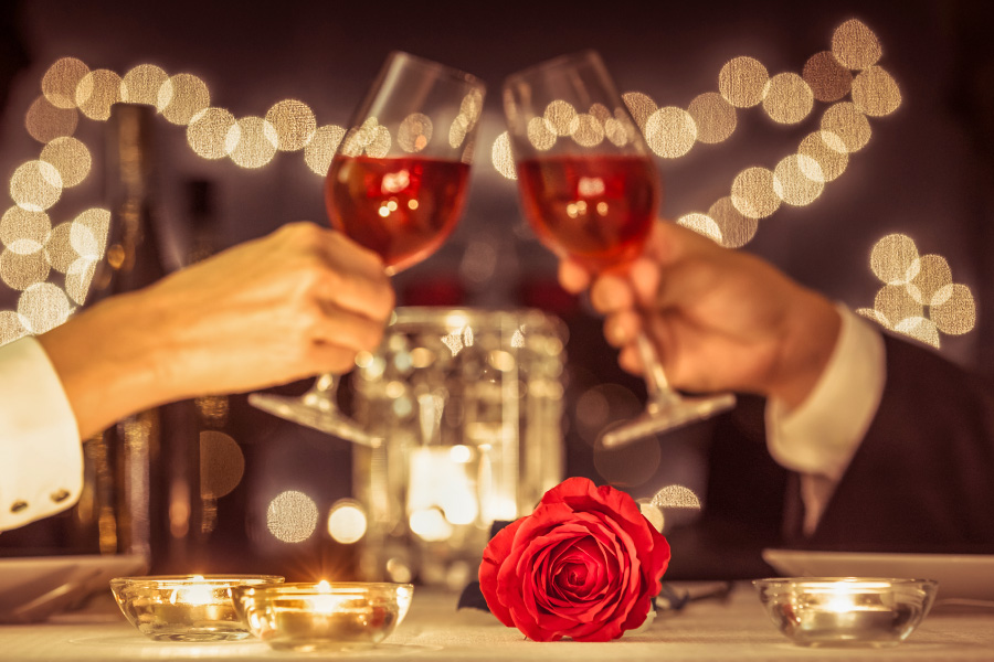 Couple having a date night at Bozeman Restaurant, Feast Raw Bar & Bistro